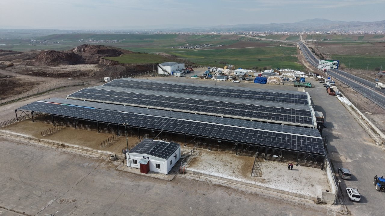 Çubuk Belediyesinin enerjisi santrali elektrik üretimine başladı