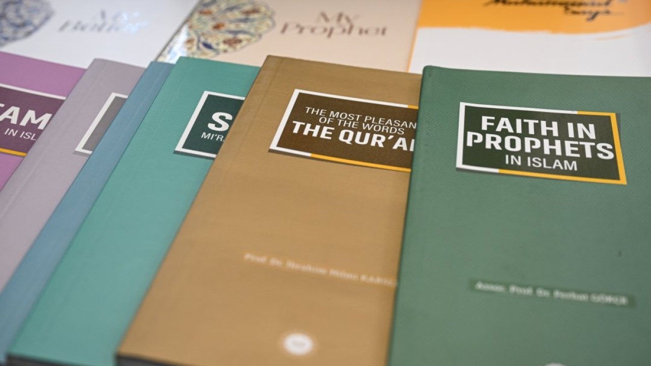 Diyanet 59 dildeki yayımlarıyla milyonlarca kişiye hizmet sunuyor