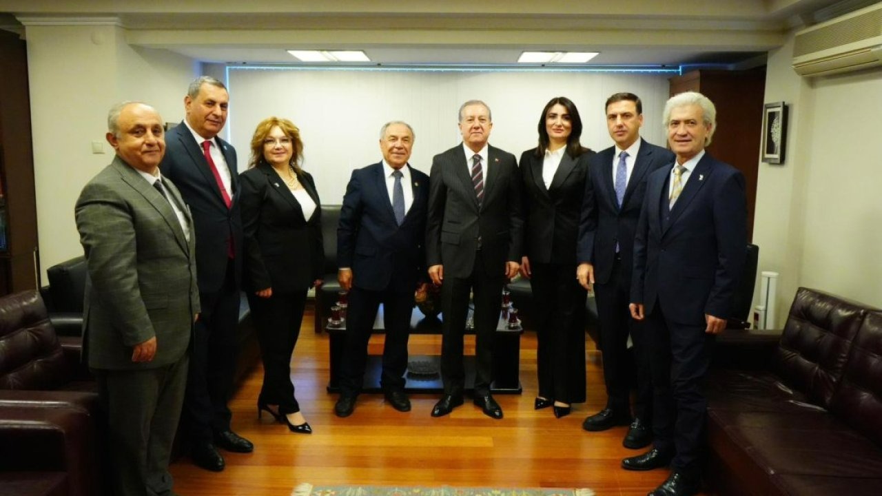 DSP Genel Merkezi'nde siyasi partiler arası bayramlaşma