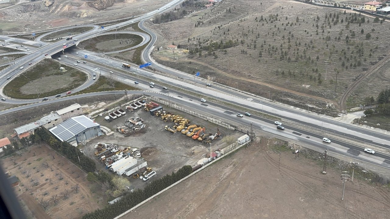 Emniyet ekiplerince bayram öncesi havadan trafik denetimi sürüyor