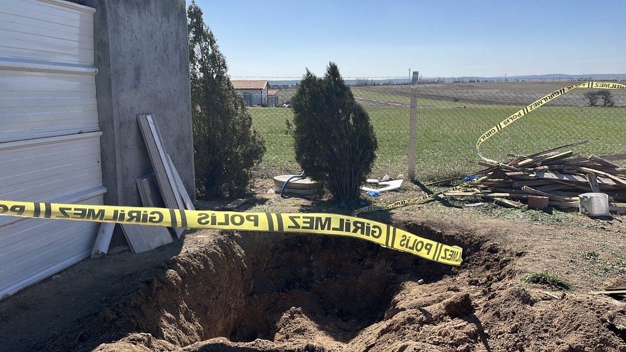 Eskişehir'de kaybolan 13 yaşındaki kızın cesedi toprağa gömülü halde bulundu