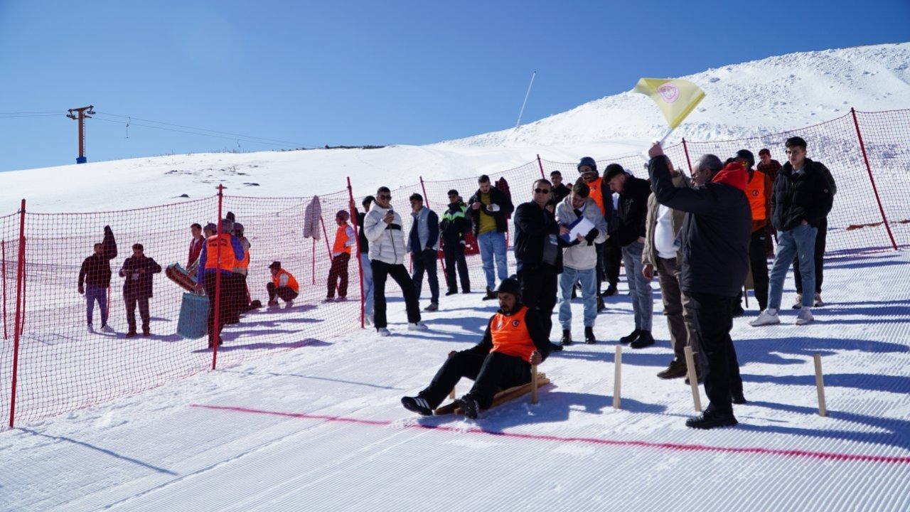 "Geleneksel Kızak Türkiye Şampiyonası" Erciyes'te yapıldı