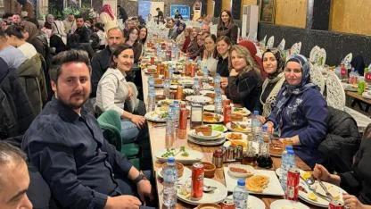 Gönül sofrasında buluştular