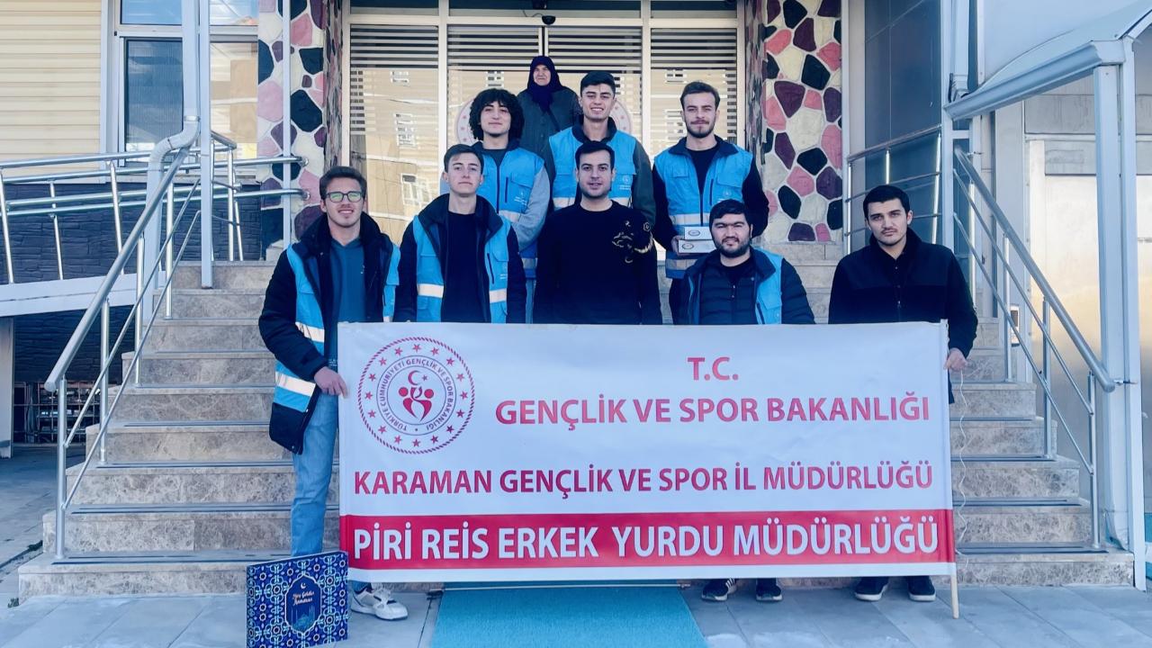 Gönüllere dokundular