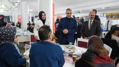 Gönülleri ısıtan iftar