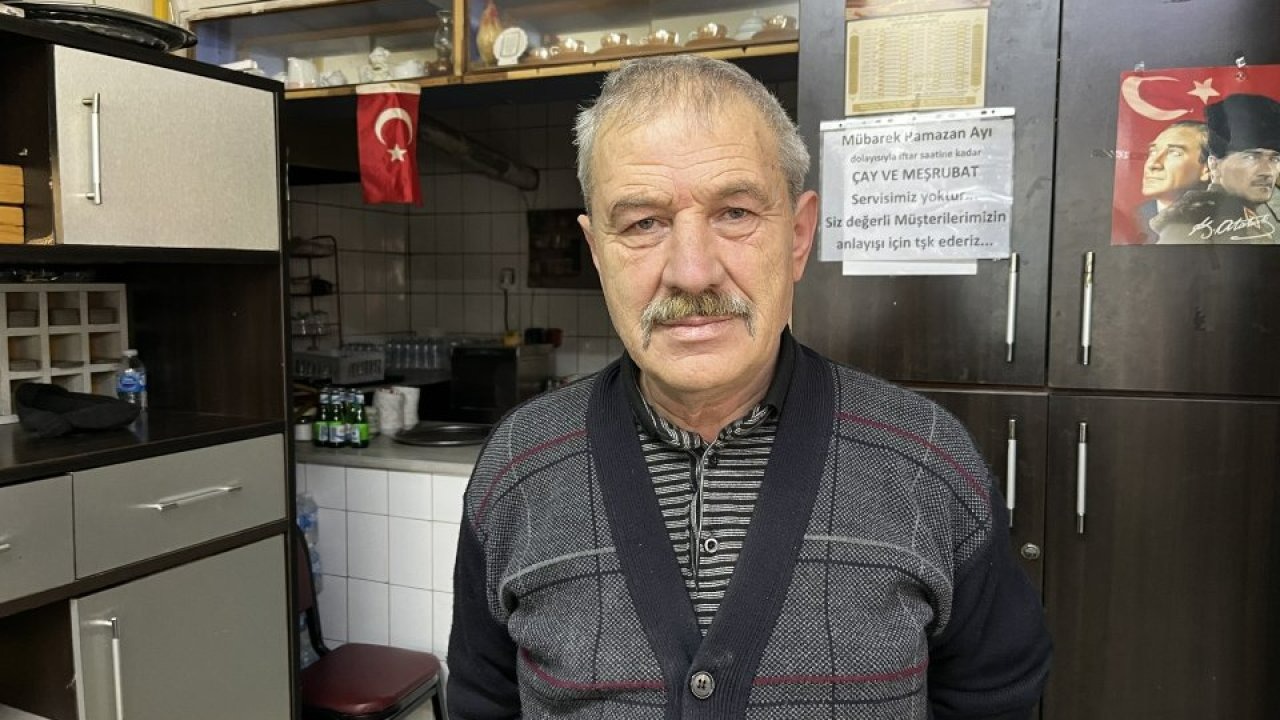 İftara kadar servis yapılmayan kıraathane mahalle sakinlerinin buluşma noktası oluyor