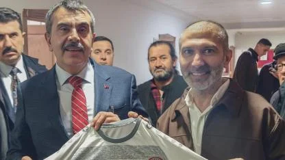 Karaman FK’dan Bakan Tekin’e forma