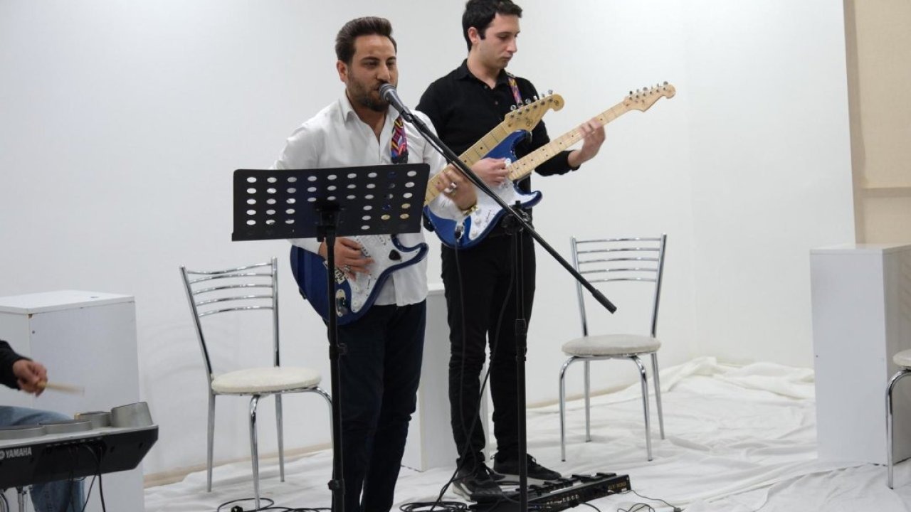 Karaman'daki cezaevinde 8 Mart Dünya Kadınlar Günü kutlandı