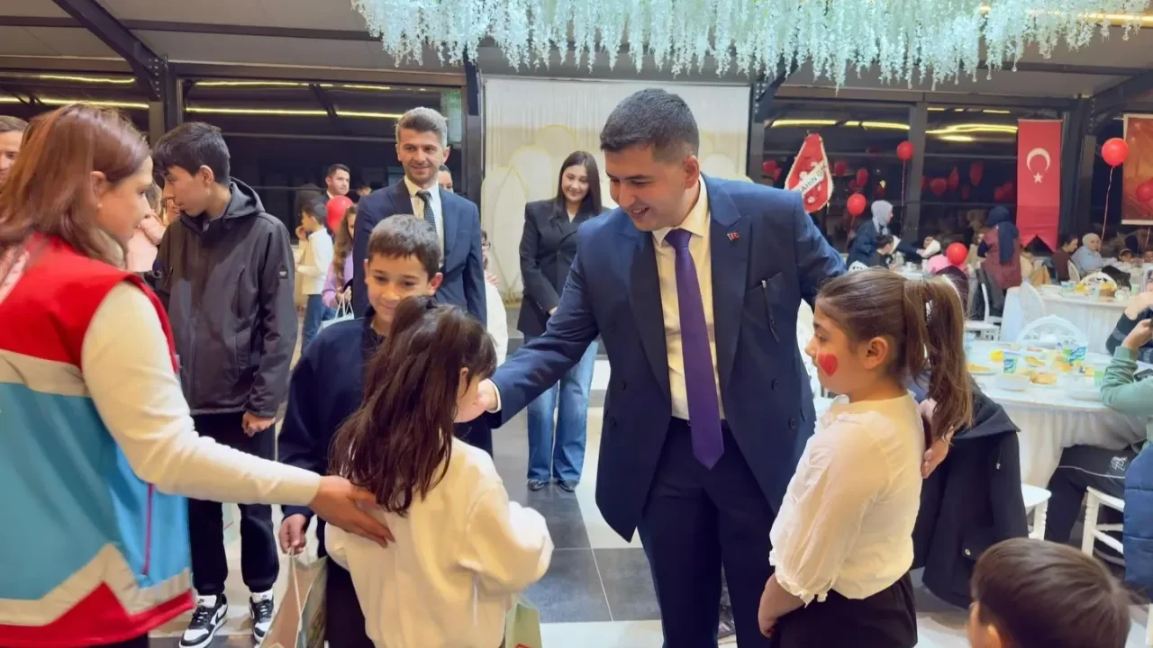 Kaymakam Çam teskeresini aldı