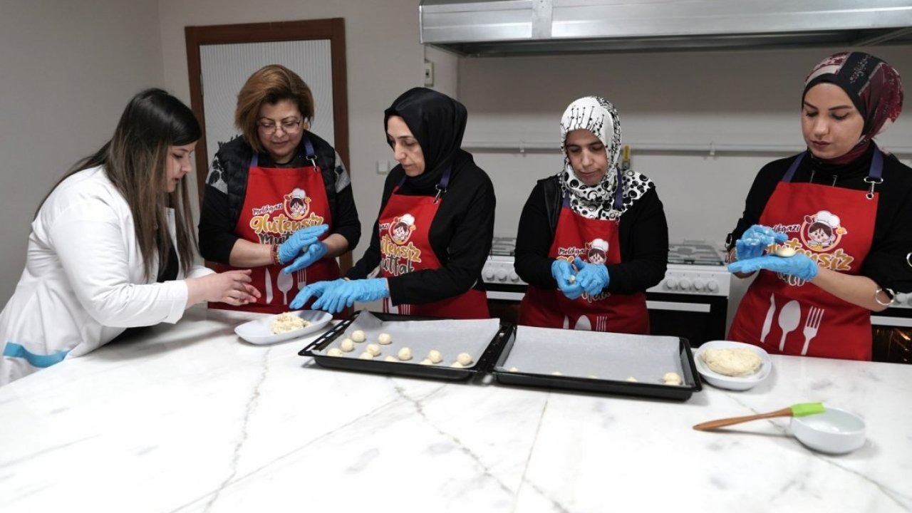 Kayseri'de düzenlenen glutensiz mutfak kursu devam ediyor
