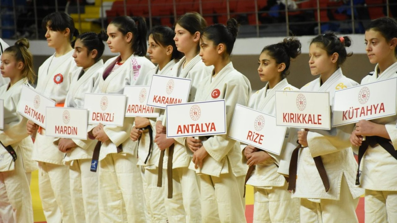 Okul Sporları Yıldızlar Judo Türkiye Birinciliği müsabakaları, Karaman'da başladı