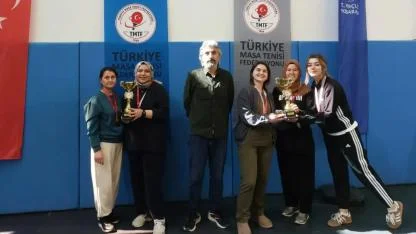 Sağlık çalışanları madalya için yarıştı