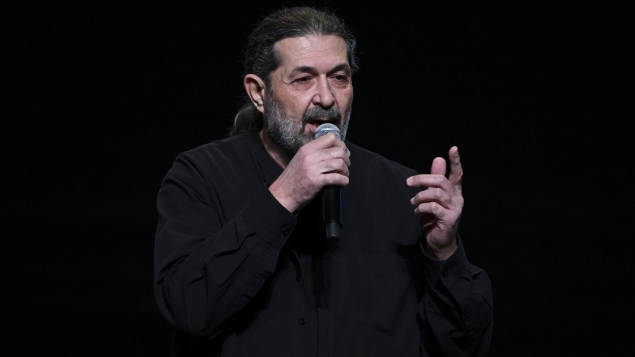 Sanatçı Hasan Sağındık "Külliye'de Ramazan" etkinliklerinde konser verdi