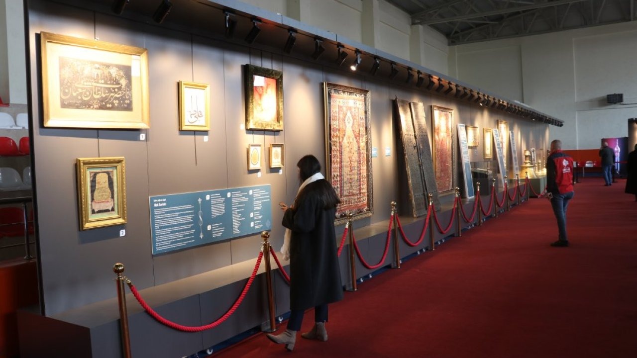 Sivas'ta "Kutsal Emanetler ve Vakıf Eserleri Sergisi" açıldı