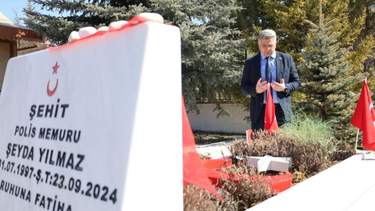 Sivas'ta şehitlikte bakım, onarım ve temizlik çalışması yapıldı