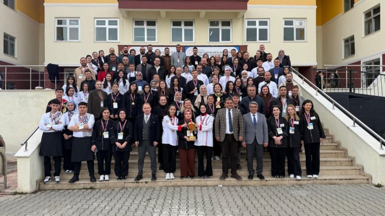 Sivrihisar'da lise öğrencileri gastronomi yarışmasında altın madalya kazandı