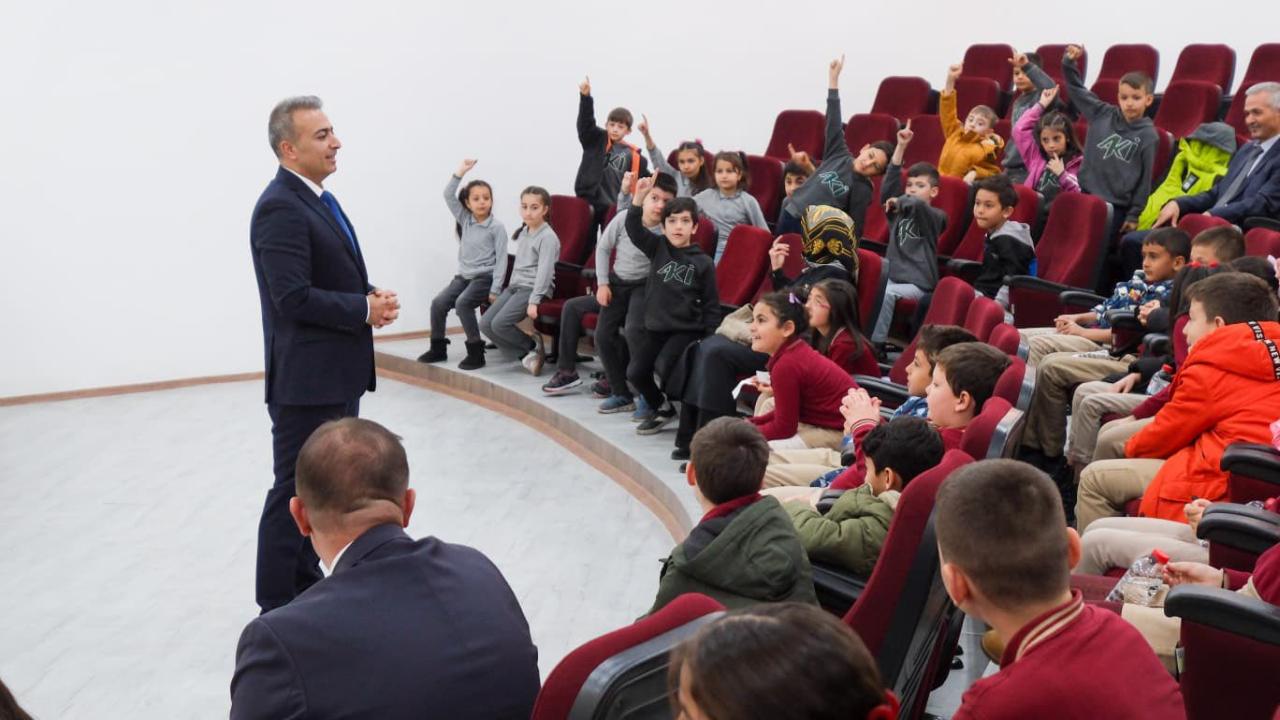 Son ders Vali Çiçek'ten