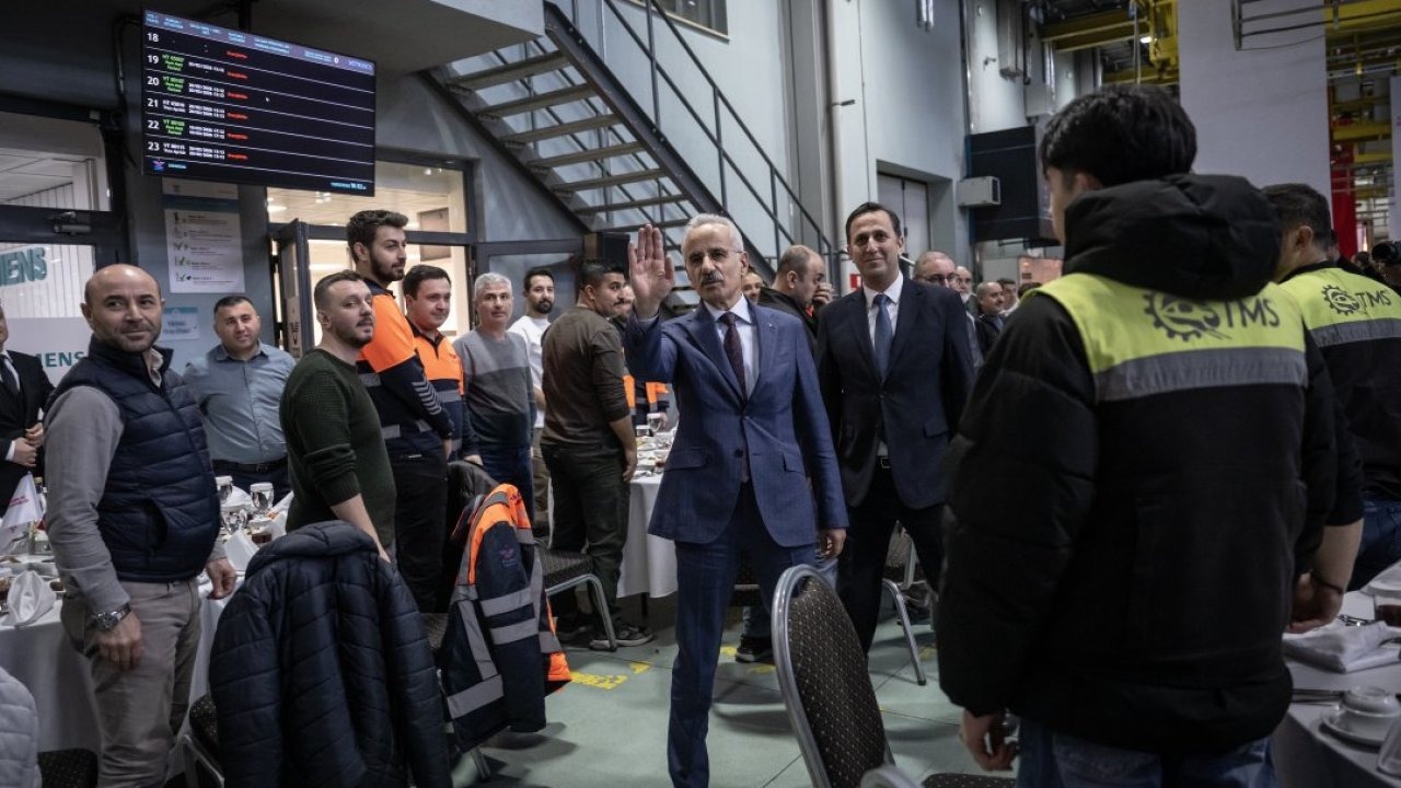 Ulaştırma ve Altyapı Bakanı Uraloğlu, TCDD Taşımacılık'ın iftar programında konuştu: