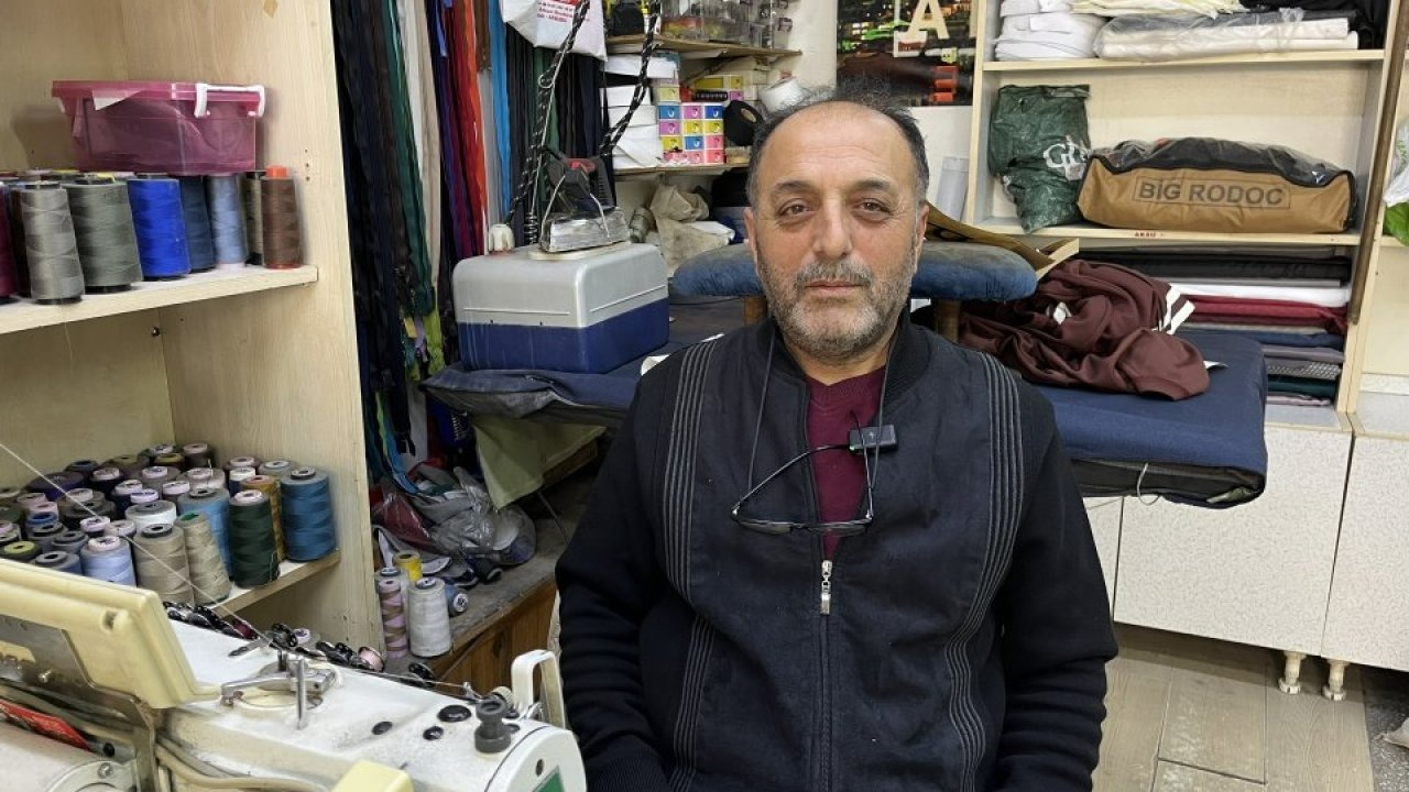 Yaklaşık yarım asırdır terzilik mesleğini sevgiyle yapıyor