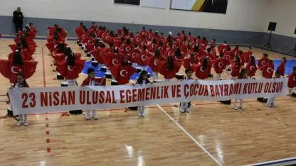 23 Nisan coşkusu dört bir yanı sardı