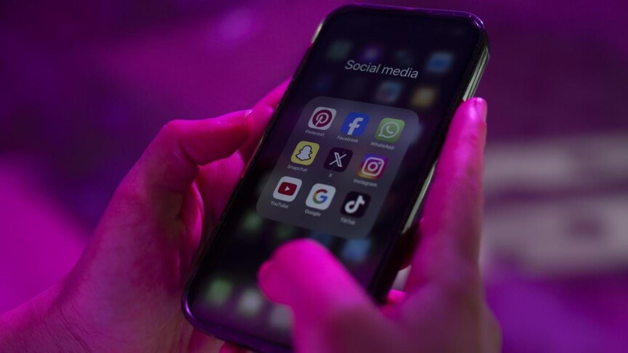 5 soruda sosyal medyaya yönelik düzenlemeler