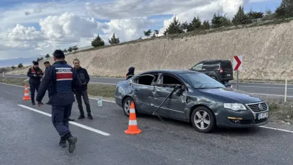 Nevşehir'de tırla çarpışan otomobildeki 1 çocuk öldü, 2 kişi yaralandı