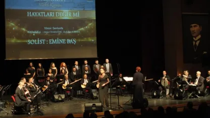 Sivas'ta Devlet THM korosu ses sanatçıları konser verdi