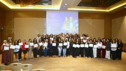 Yapı Kredi, "Teknolojide Fırsat Eşitliği" programını Azerbaycan'a taşıdı