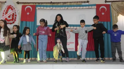 Zara'da 3. Çocuklar Kültür ve Sanat Festivali düzenlendi