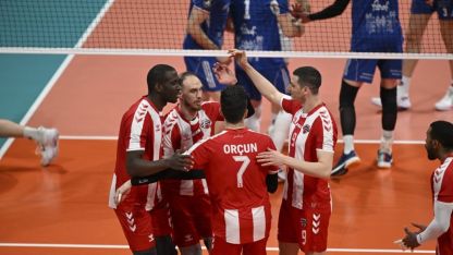 Voleybol: SMS Grup Efeler Ligi play-off 3-4 etabı
