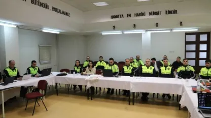 Eskişehir'de trafik polislerine yapay zeka eğitimi verildi