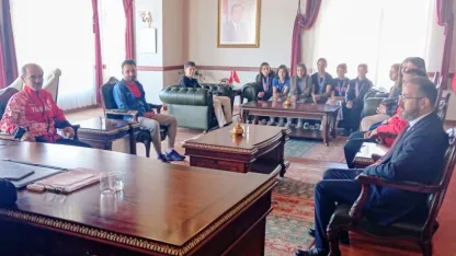 Şampiyon atletler Beypazarı Kaymakamı Coşkun'u ziyaret etti