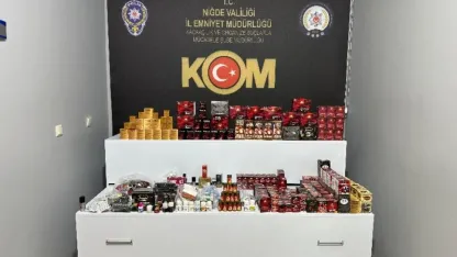 Niğde'de kaçakçılık operasyonlarında 10 zanlı yakalandı