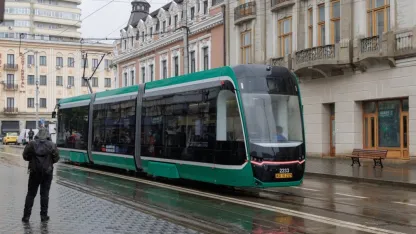 Bozankaya Romanya'ya 18 adet yeni nesil tramvay teslim etti