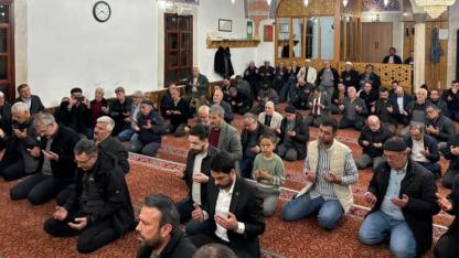 Alparslan Türkeş dualarla anıldı