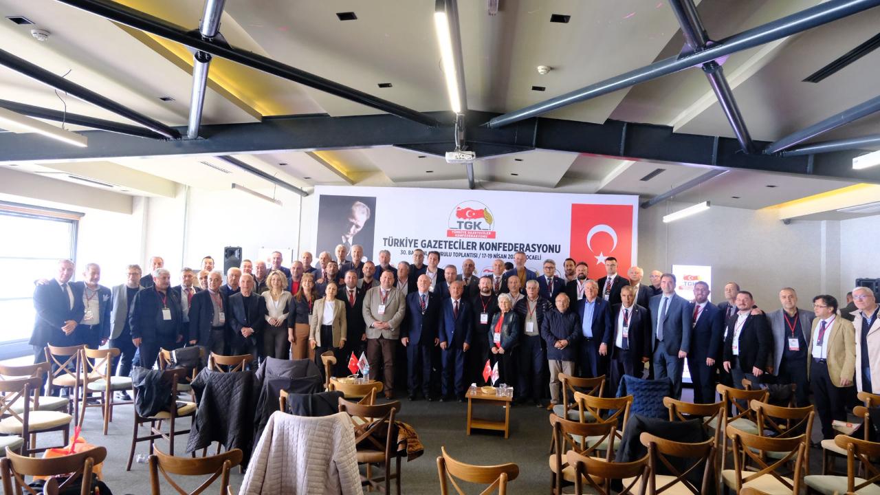 Basın özgürlüğü zedelenmemeli