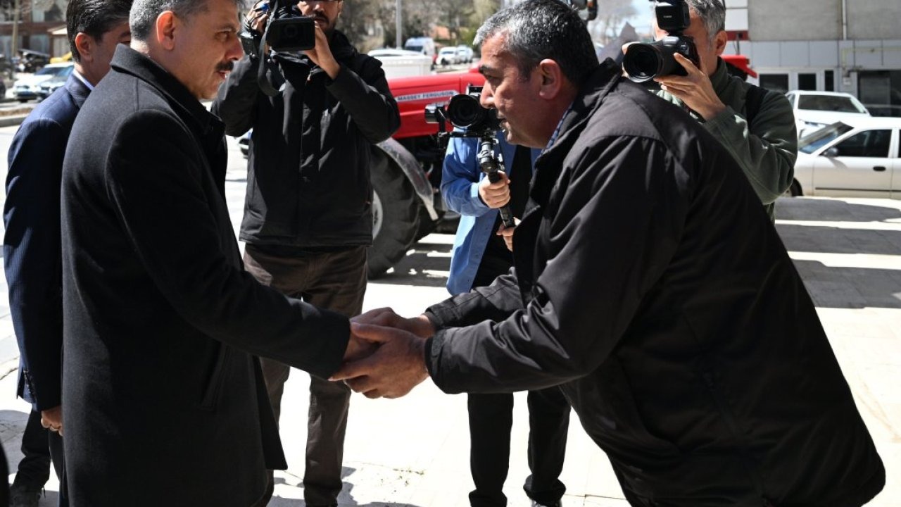 İçişleri Bakanı Çiftçi, Kırşehir'in Kaman ilçesinde ziyaretlerde bulundu