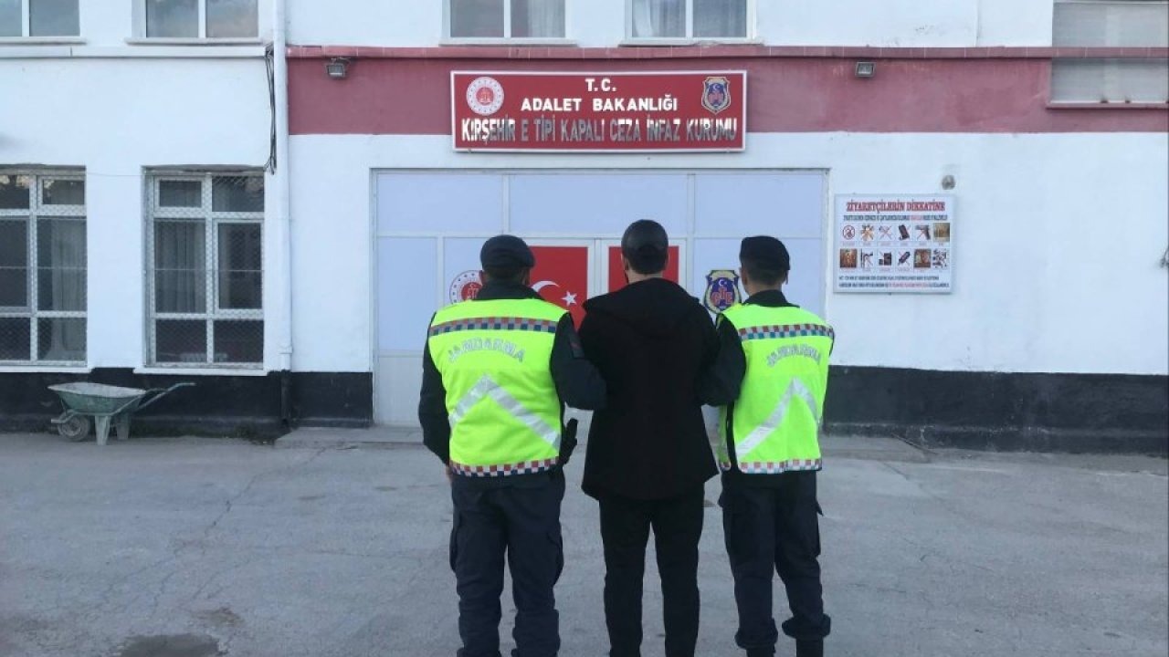 Kırşehir'de göçmen kaçakçılığı iddiasıyla yakalanan zanlı tutuklandı
