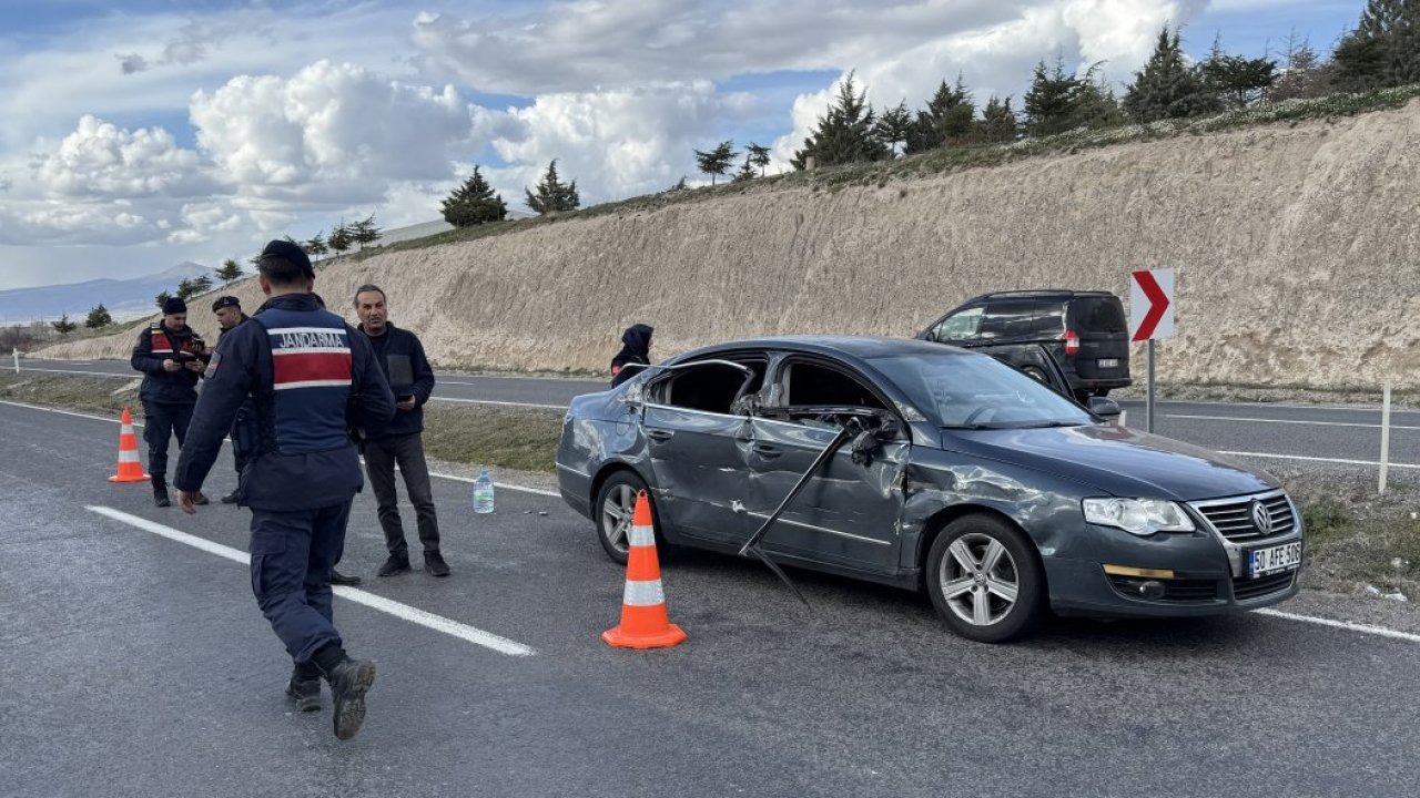 Nevşehir'de tırla çarpışan otomobildeki 1 çocuk öldü, 2 kişi yaralandı