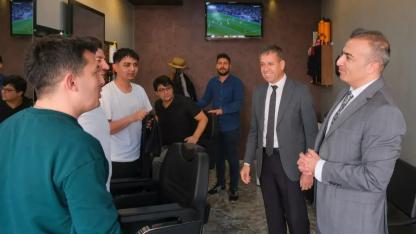 Vali Çiçek esnafın nabzını tuttu