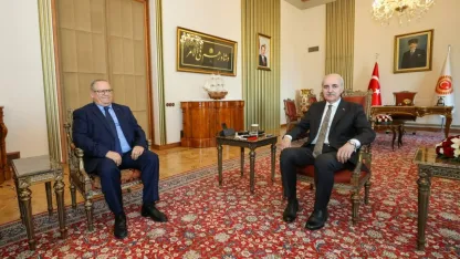 TBMM Başkanı Kurtulmuş, Cezayir'in Ankara Büyükelçisi Guennad'ı kabul etti