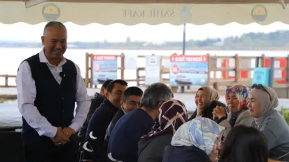 Park Eymir Toplu Yapı Yönetimi üyeleri "1 Mayıs" dolayısıyla bir araya geldi