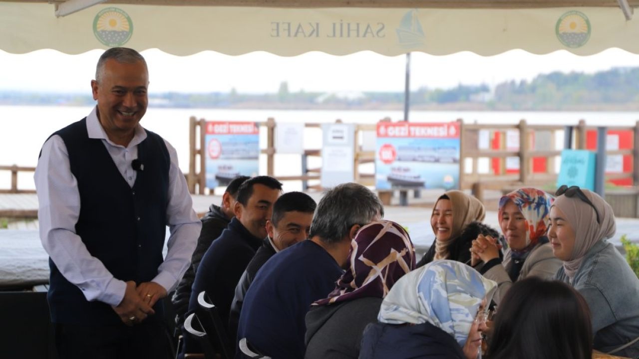Park Eymir Toplu Yapı Yönetimi üyeleri "1 Mayıs" dolayısıyla bir araya geldi